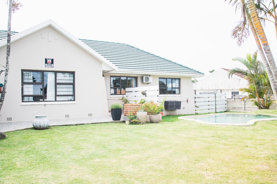 4 Bedroom Property for Sale in Beacon Bay Eastern Cape